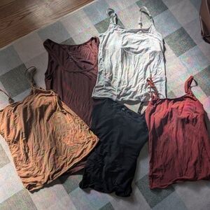 Set of 5 Women's Tank Tops in Various Colors